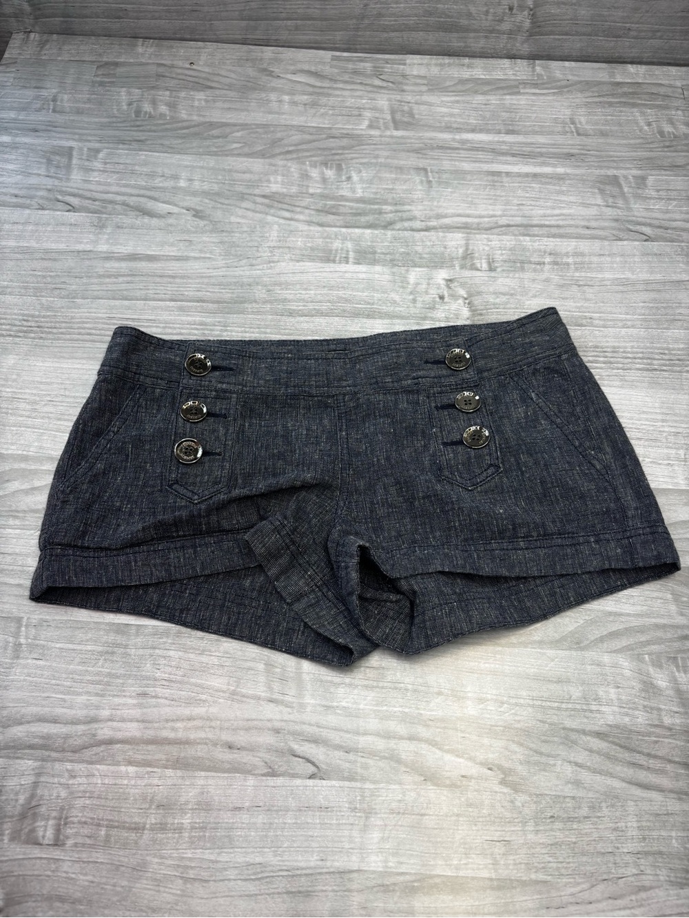 Express Dark Blue linen cotton 6 Pewter Button-Accent Mini Shorts size 6